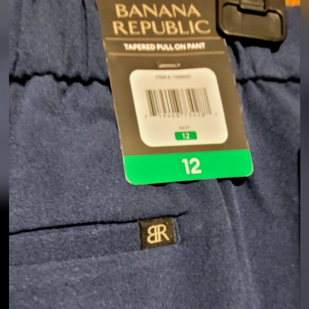 NWT BANANA REPUBLIC Tapered Pull On Pant 12